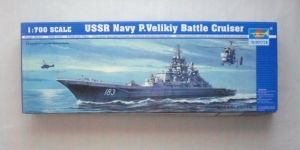 TRUMPETER 1/700 05710 USSR P.VELIKIY